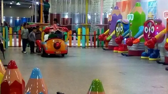 گشوده شدن درهای شهربازی معارفی 