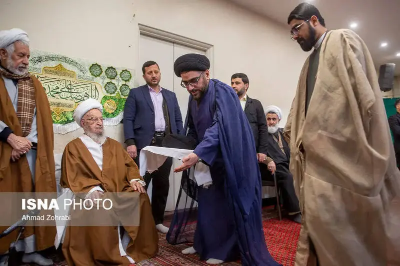 مراسم عمامه گذاری طلاب در قم