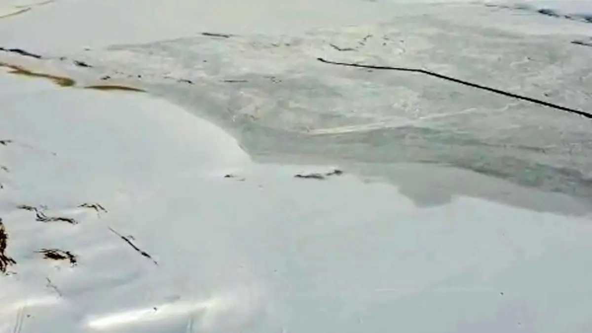 فیلم مناظر زمستانی و یخ زده زاینده رود