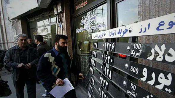 قطع اینترنت ایران، صرافی‌ ها را از کار انداخت/ انتقال پول از دبی با کشتی