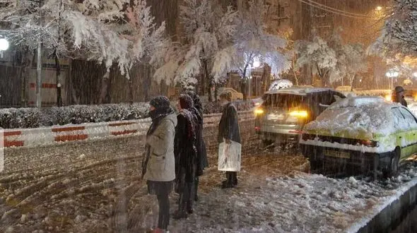 خبر یخبندان قطبی در ایران دروغ است