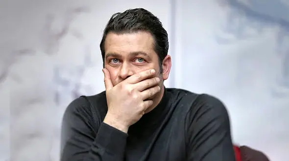 تسلیت پژمان بازغی به پدرش برای شهدای ناوچه کنارک