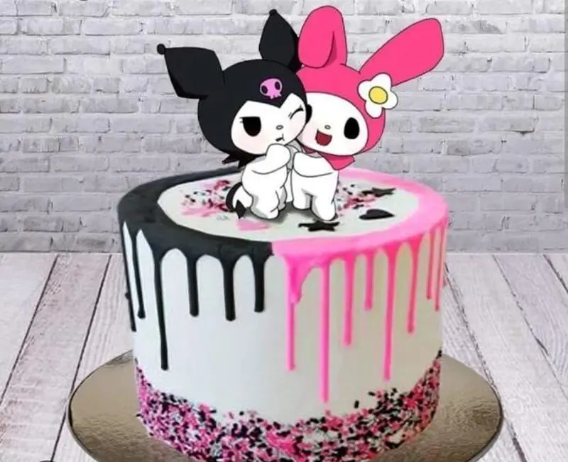 کیک تولد کرومی ساده