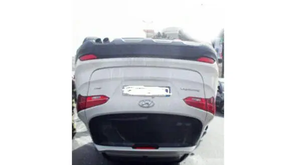تصویری باورنکردنی از چپ کردن ایمن ترین ماشین جهان + عکس