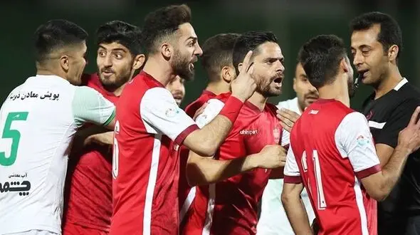 کارشناس داوری: اخراج بازیکن ذوب اشتباه بود/ داور یک پنالتی به ذوب بدهکار شد