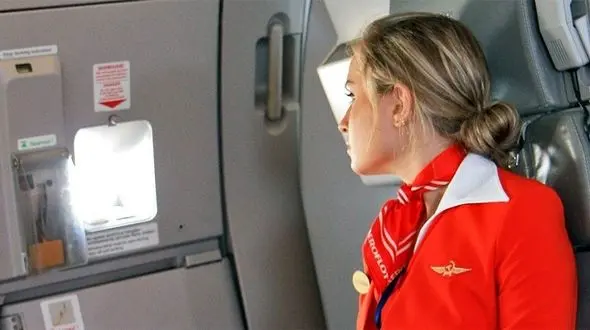 مهمانداران هواپیما برای چه سختی‌هایی آماده هستند؟