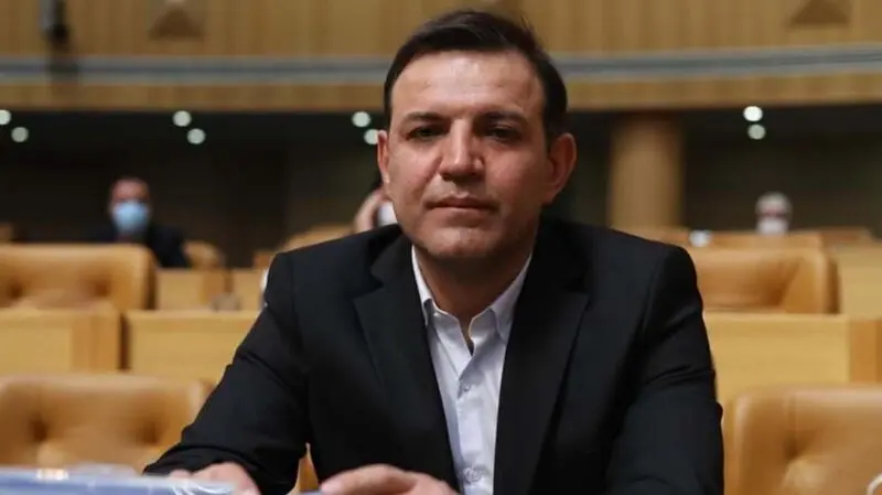 عزیزی خادم