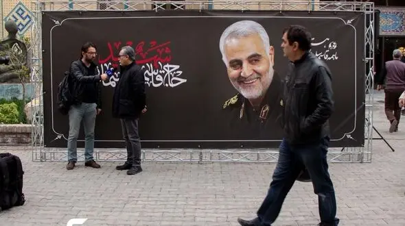 گفتگوی رکنا با بازیگران هنرمندان در مراسم تجدید میثاق  با سردار شهید قاسم سلیمانی + فیلم