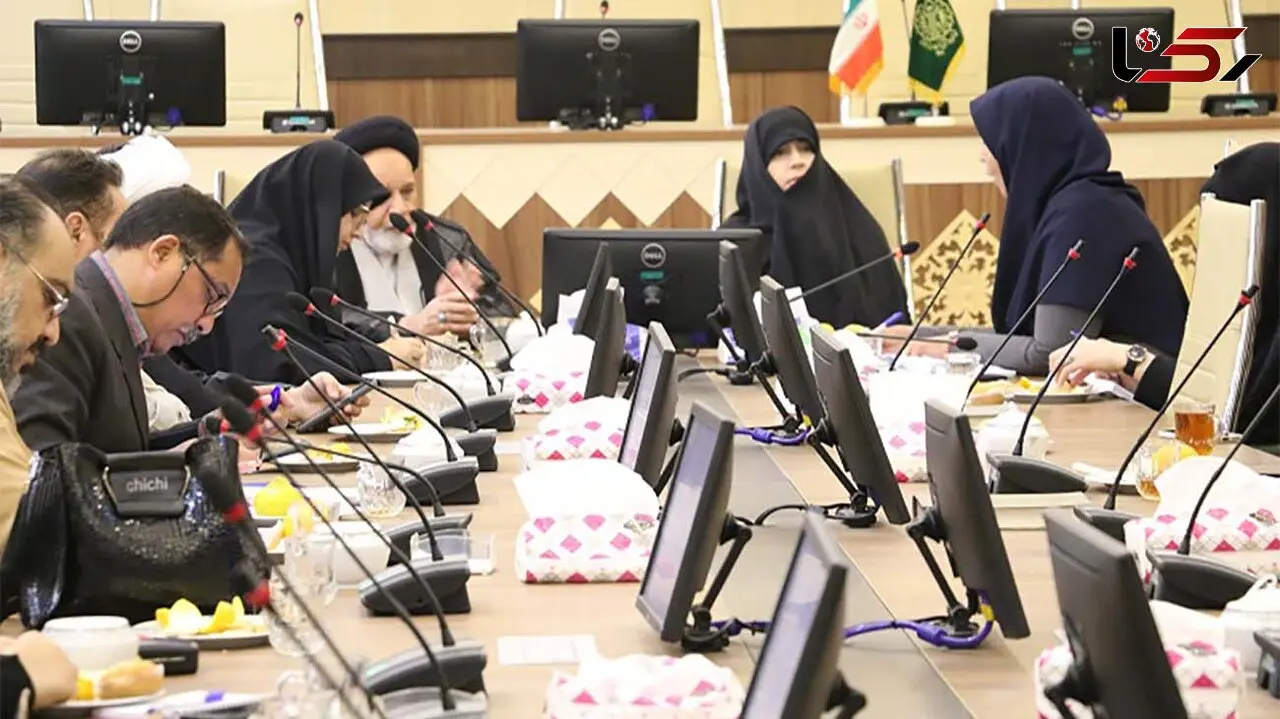  برنامه‌های هفته زن با محوریت خدمت، سلامت و سبک زندگی اسلامی/ ضرورت معرفی بانوان شاخص و الگوهای بومی در استان‌ها