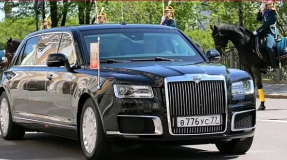 خودروی تشریفات پوتین قویتر است یا ترامپ؟ + عکس
