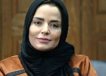 چهره ها/ «مرضیه» سریال آوای باران در کنار پدرش در ساحل بابلسر 