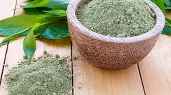 حنا در جلوگیری از ریزش مو تاثیری ندارد