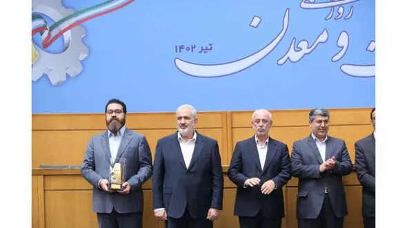 هافمن، عنوان واحد برتر پلیمری در سطح ملی را کسب کرد