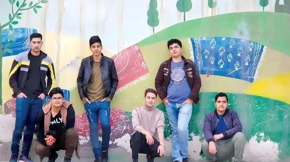 چرا نسل Z از جواب دادن به تماس‌ های تلفنی هراس دارد؟