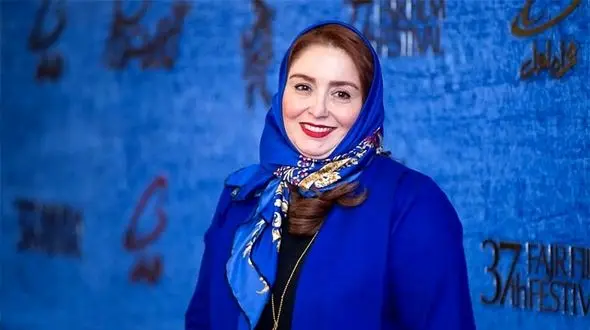 فیلم / ژاله صامتی : وقتی فیلم ها صحنه ناجور داشتن بچه هامونم بودن ...میگفتیم   اگه اینارو ببینین تو عروسیتون تیراندازی میشه! .../ اونام سالها ...