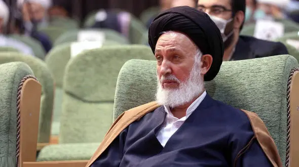 آیت الله ایازی : برای یک روحانی اخطار بی حجابی دادند / قانون عفاف و حجاب اجرا پذیر نیست و برای کشور خطرناک است