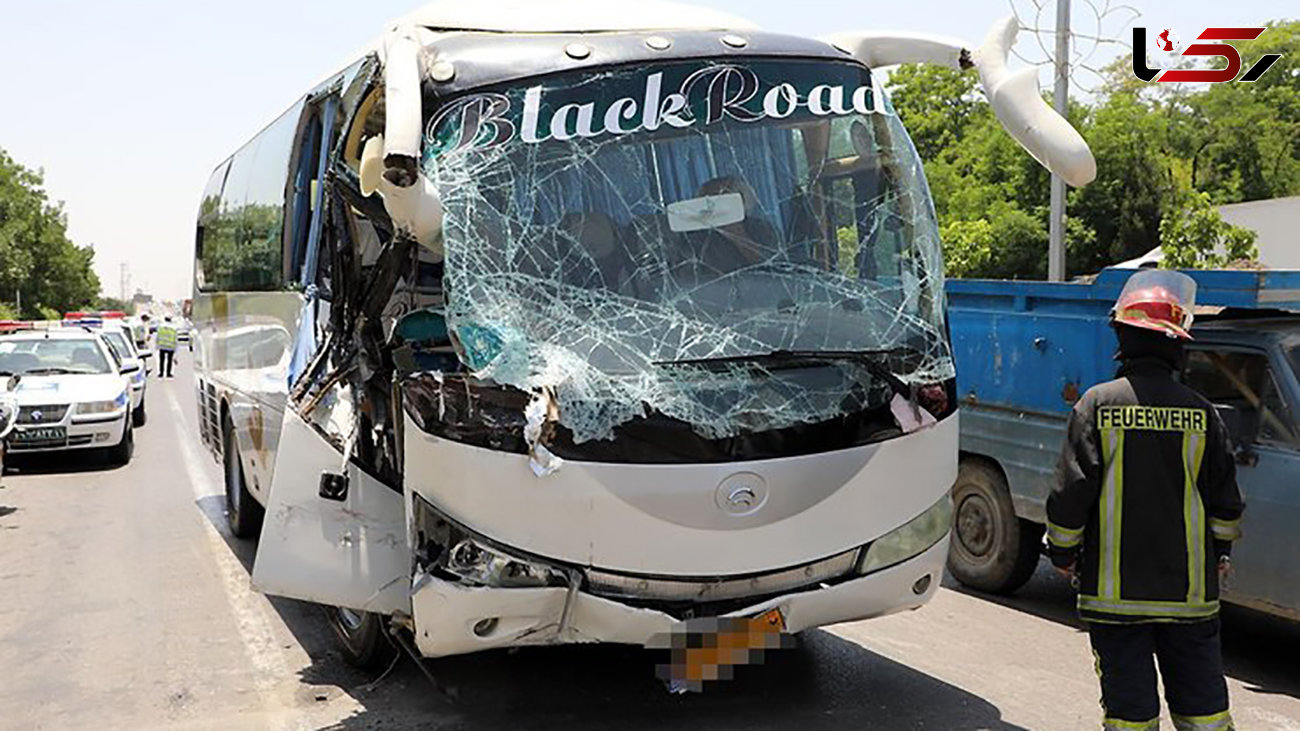 تصادف خونین در برخورد زنجیره ای خودروها در مشهد