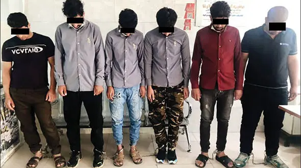 قرار پنهانی پلیس مشهد با « خان» رییس تبهکاران !  +  عکس