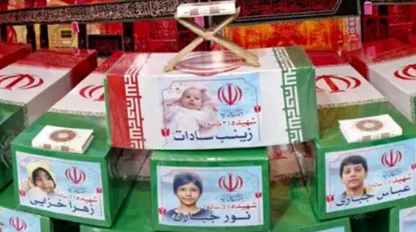 عکس دلخراش از عروسک‌ های کودکان شهید