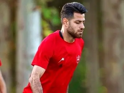 جشن تولد تک نفره و لاکچری مرتضی پورعلی گنجی با یک کیک ساده در یک رستوران لوکس به صرف شام/ مبارکا باشه