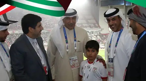 رفتار خبرساز اماراتی ها با کودک گمشده ایرانی+ عکس
