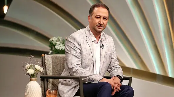 فیلم گریه دلاوری در برنامه زنده /  بستن دستان  جانباز موجی  بخاطر قطعی برق