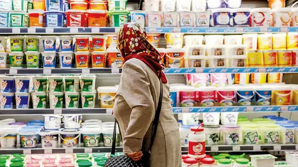 شدیدترین افت تقاضای لبنیات در چهار دهه اخیر / نه قیمت مصوب هست، نه نظارت!