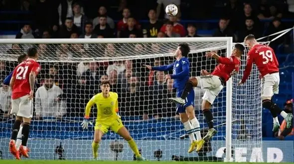 لیگ برتر انگلیس/ تساوی دراماتیک چلسی و منچستریونایتد در استمفوردبریج