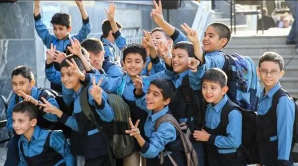 کنسرت این پسر در مدرسه، فضای مجازی را ترکاند! 