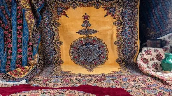 فرش های نفیس ایرانی سنددار می شوند