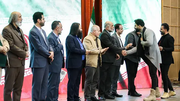 برگزیدگان بیست وهفتمین جشنواره تئاتر فجر منطقه‌ یک (کرمانشاه) معرفی شدند