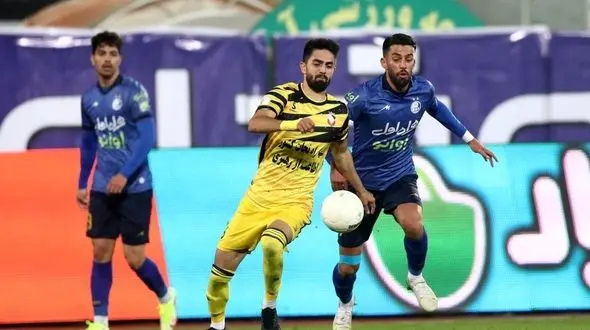 گلزن نود ارومیه: قرارداد یک بازیکن استقلال اندازه کل تیم ما است