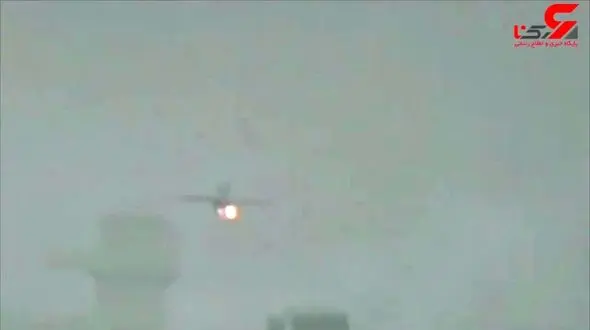 حادثه وحشتناک در برخورد پرندگان با هواپیمای جنگنده ! / در هند رخ داد + فیلم لحظه حادثه