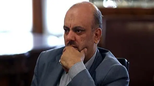 معلم حق دارد حرف خود را بزند / مساله بازداشت معلمان را پیگیری می کنم