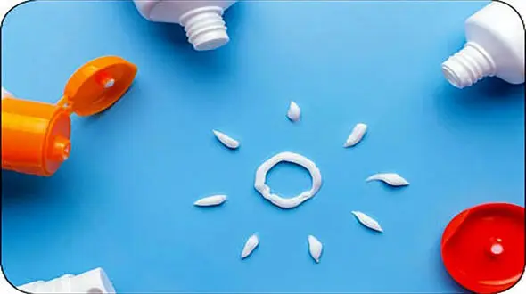 در گرمای تابستان ضد آفتاب با SPF 30 به بالا استفاده کنید / هر 2 ساعت یکبار ضد آفتاب خود را تمدید کنید /  تابش اشعه فرابنفش در ایران به عدد 9 رسیده است 