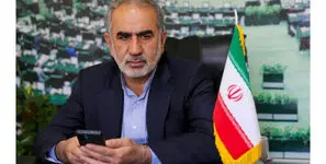 نداشتن برنامه مشخص دولت برای کنترل نوسانات ارزی، نگرانی مردم را افزایش داده است