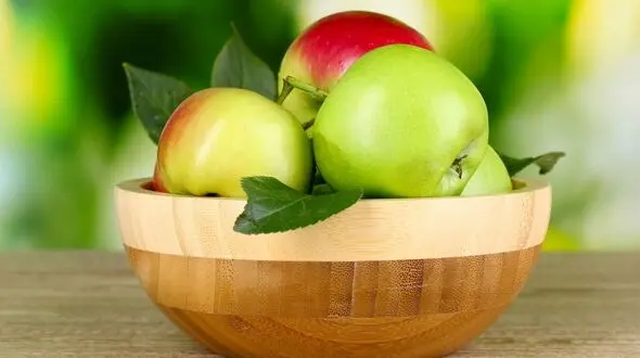 کرم شگفت انگیز دست ساز خانگی با سیب گلاب+دستور تهیه