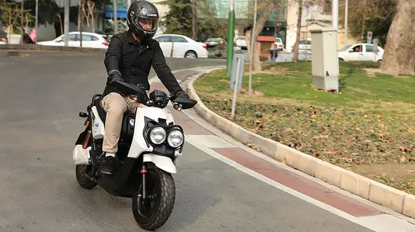  برقی‌سازی ۱۰۰۰ اتوبوس ، ۵۰ هزار تاکسی و ۴۰۰ هزار موتور سیکلت در تهران