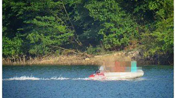 واکنش تند دادستانی مازندران  به قایق سواری بدون لباس دختران در سد لفور سوادکوه + عکس