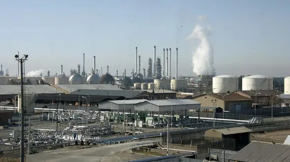 جزئیات انفجار مخزن ۱۸ هزار تنی انبار نفت شهرری + فیلم صحنه حادثه