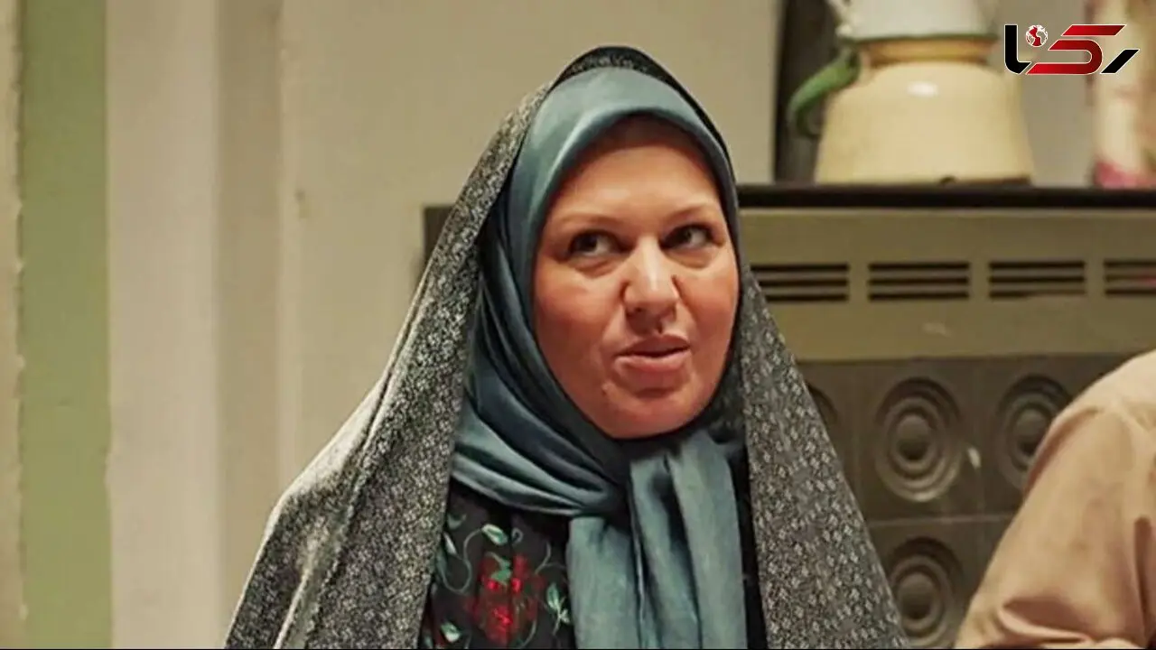 تصویری زیبا از گیتی قاسمی در لباس سنتی در نمایشگاه صنایع دستی کشور امارات / متقاوت از صدا و سیما و قاب تلویزیون!