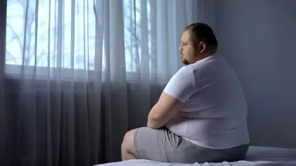 چاقی و اضطراب: دلایل پنهان و روش‌ های کنترل