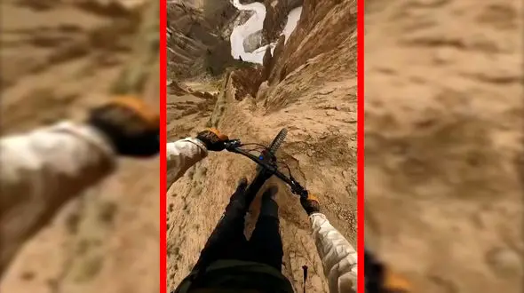 فیلم هیجان دوچرخه سواری سریع در کوهستان