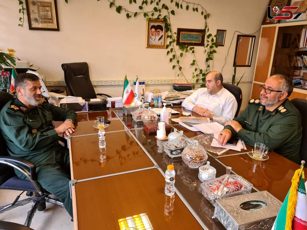 سیاست قرارگاه خاتم الانبیا ارایه خدمات محرومیت زدایی با محوریت سپاه است 