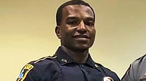 تجاوز مامور پلیس امریکا به زن به خاطر جریمه نشدن ! + عکس