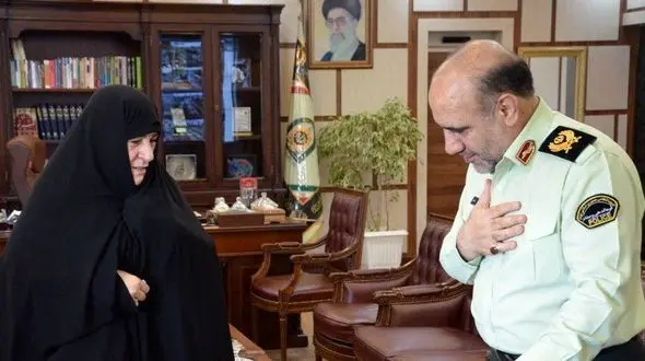 دیدار سردار رحیمی با خانواده شهید علیرضا نعمتی