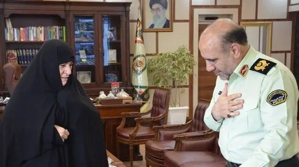 دیدار سردار رحیمی با خانواده شهید علیرضا نعمتی