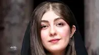 فیلم/ راهکار الیکا ناصری بازیگر دهه هشتادی سینما برای حفظ انرژی زنانه اش: آشپزی میکنم غذاهای اعیونی درست می کنم ولی از ظرف شستن متنفرم
