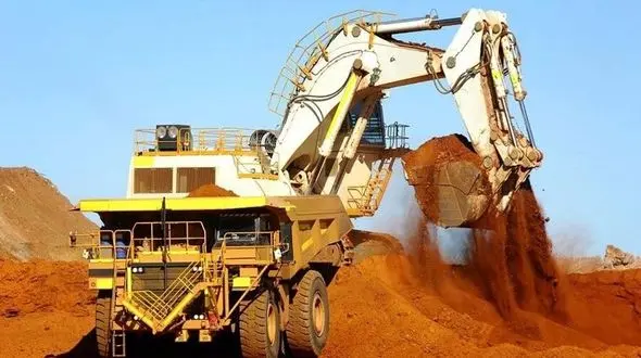 فروش خاک ایران کامیونی 200هزار تومان !