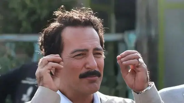 نگاه روز | استایل لاکچری خلیل سریال «نون خ» در سن ۵۲ سالگی
